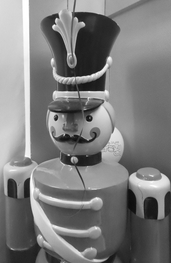 B&W
