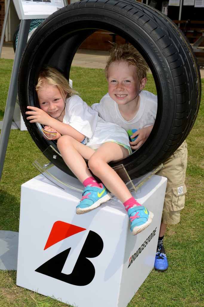 KIDS RUN FREE 8