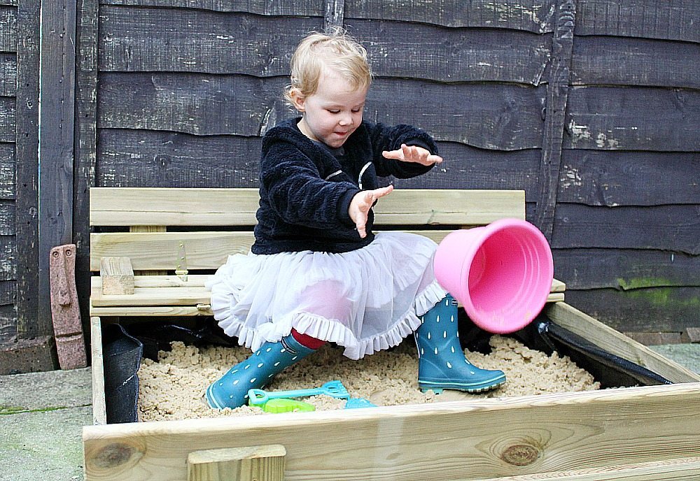 throwing bucket